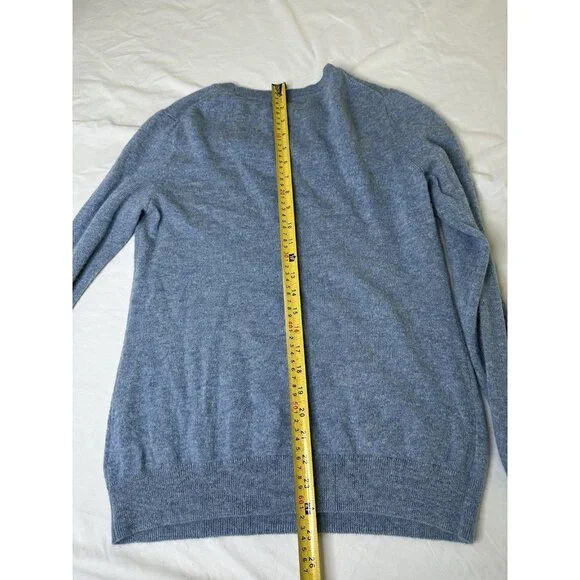 TAHARI Women’s 2-ply Cashmere Sweater Crew Neck Blue L - Picture 8 of 8